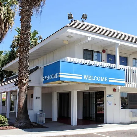 Motel 6-Coalinga, Ca - East